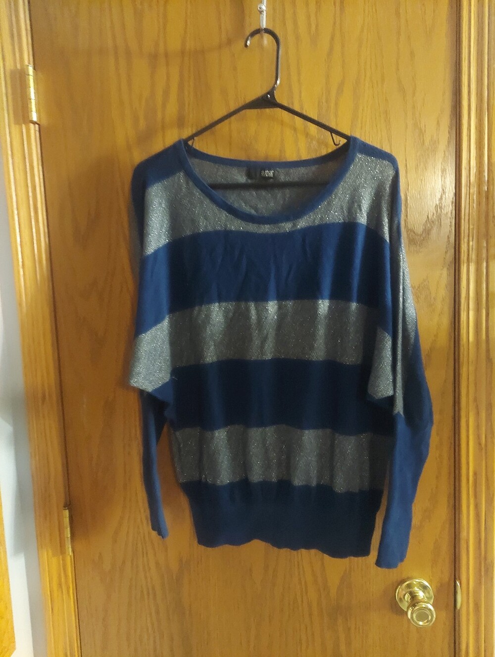 a.n.a Striped Metallic Shimmer Lightweight Sweater Top Womens XL Navy Blue Silve